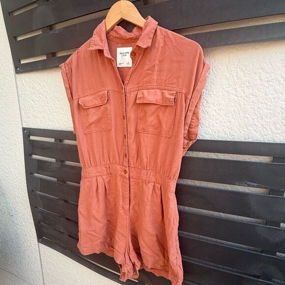 Abercrombie & Fitch Button-Front Utility Romper in Burnt Orange | Size Small - Picture 2 of 6